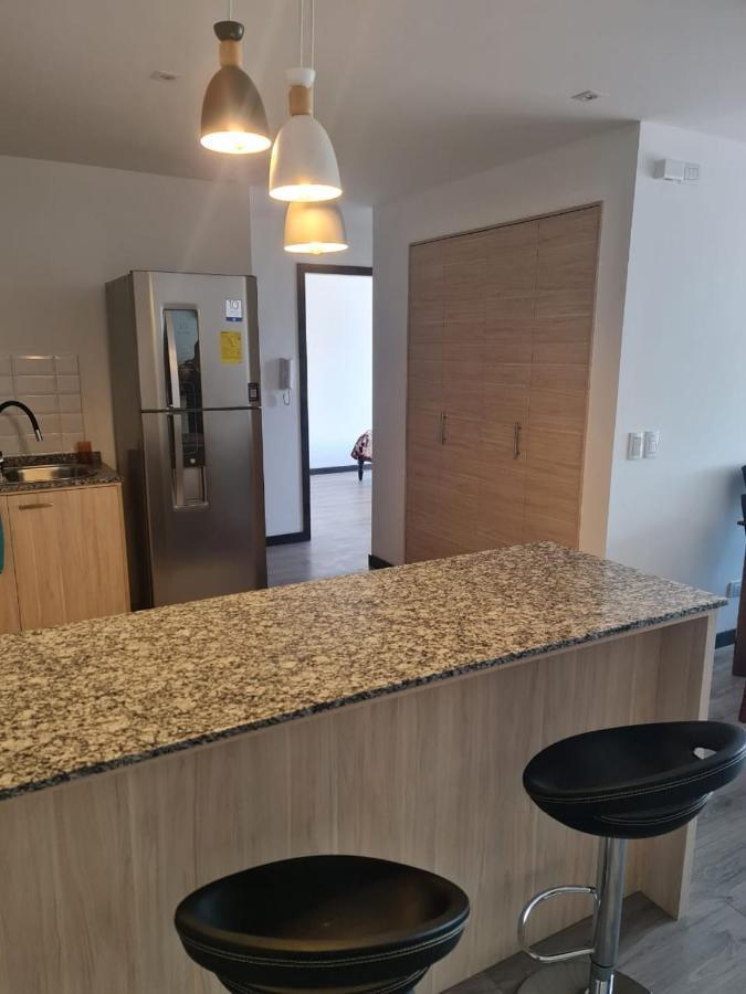 Hermoso Departamento, Centrico Y Tranquilo Quito Exteriör bild